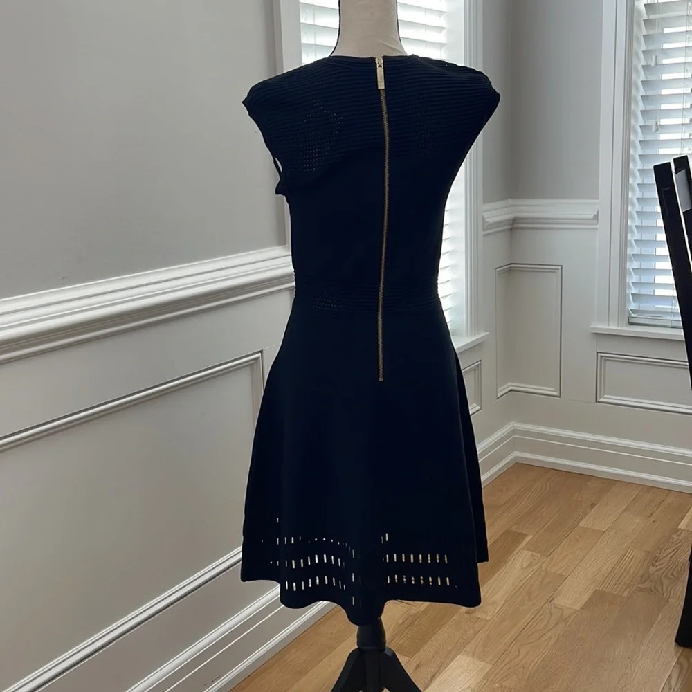 NWT Ted Baker Aurbray Knitted Skate Dress Black - Picture 2 of 5